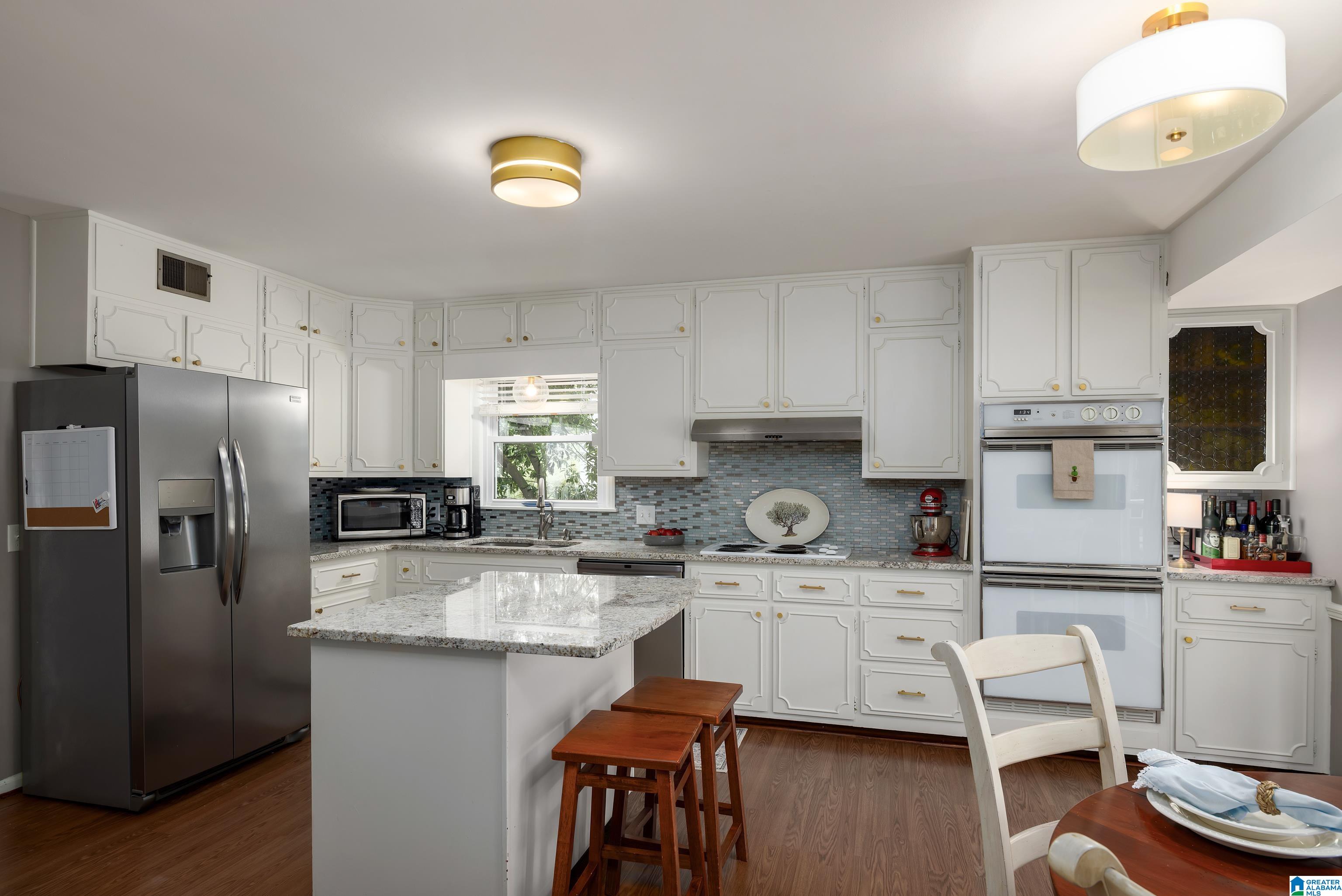 3876 Spring Valley Road Birmingham, AL 35223 - Photo 19 of 49