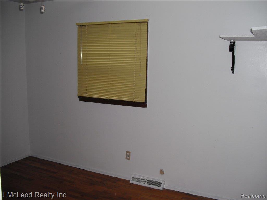 10221 North Bray Road Clio, MI 48420 - Photo 17 of 22 DSCF0020