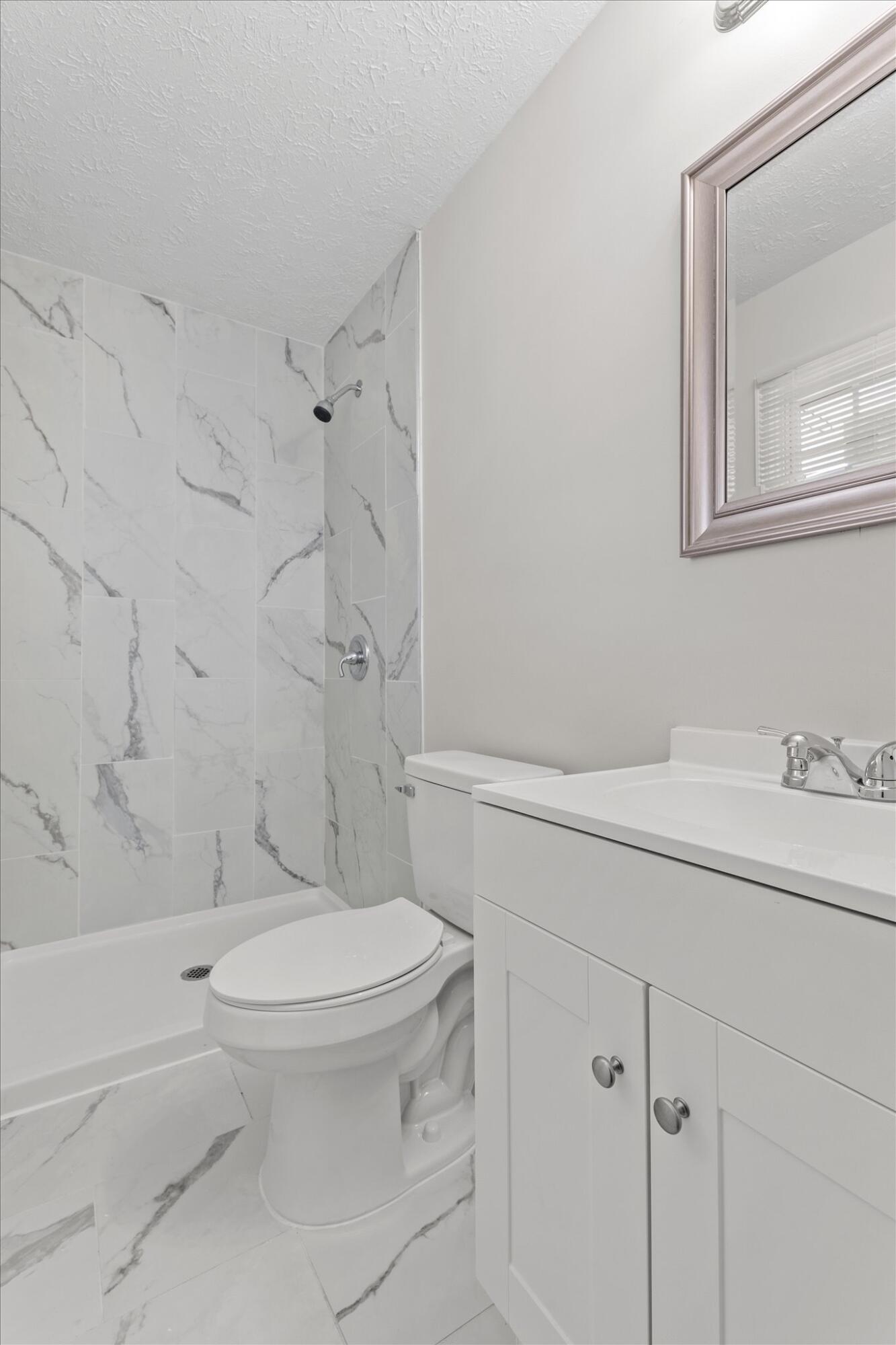 240 Toronto Road Lexington, KY 40515 - Photo 14 of 28 14-6M3A0353