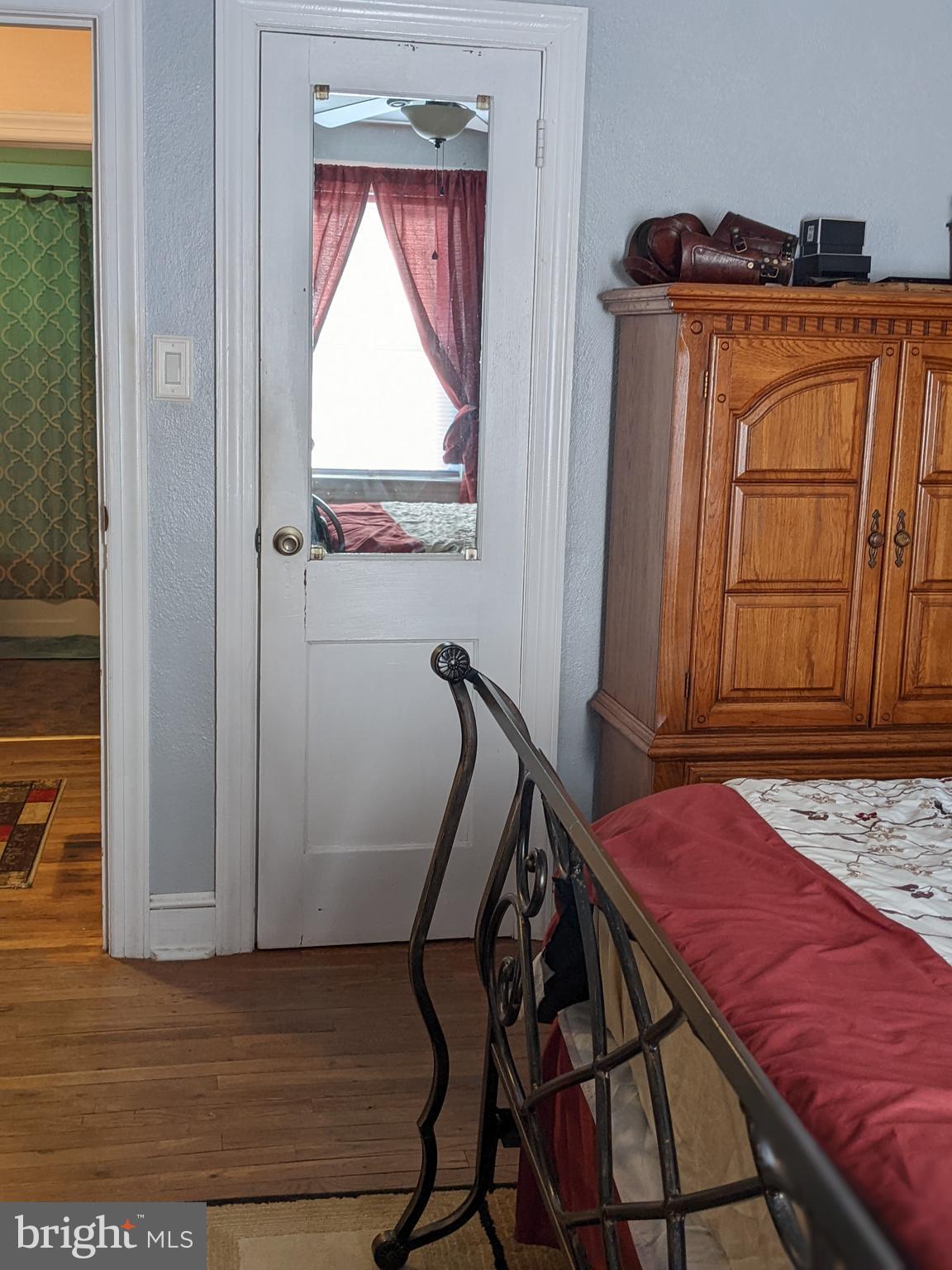 570 Hillcrest Road York, PA 17403 - Photo 14 of 27 Primary Bedroom View 2