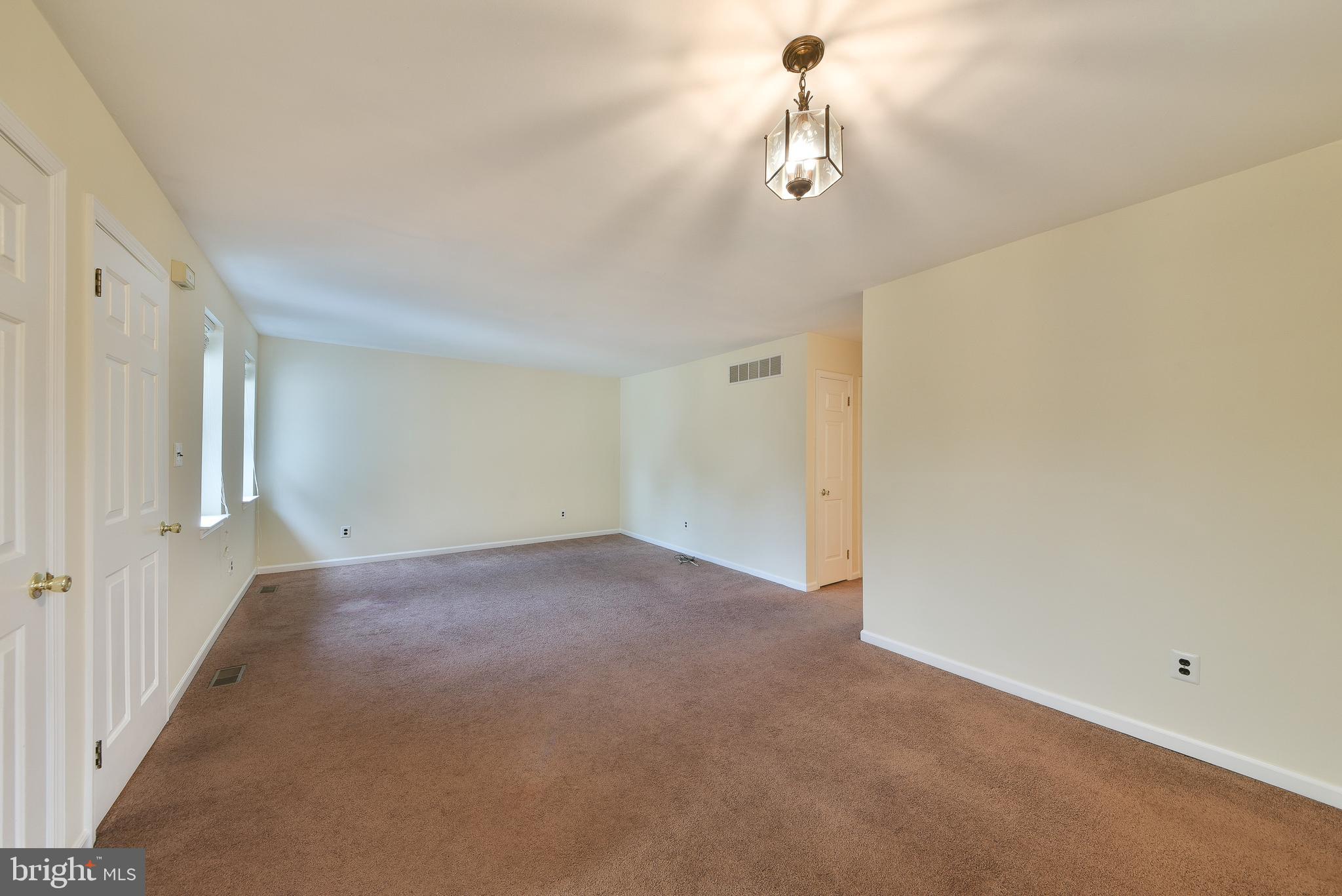 1 West Mill Road Flourtown, PA 19031 - Photo 9 of 18