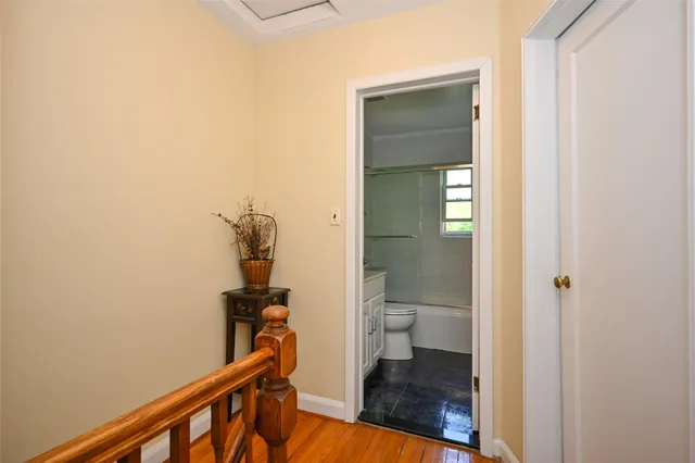 a bathroom with a toilet