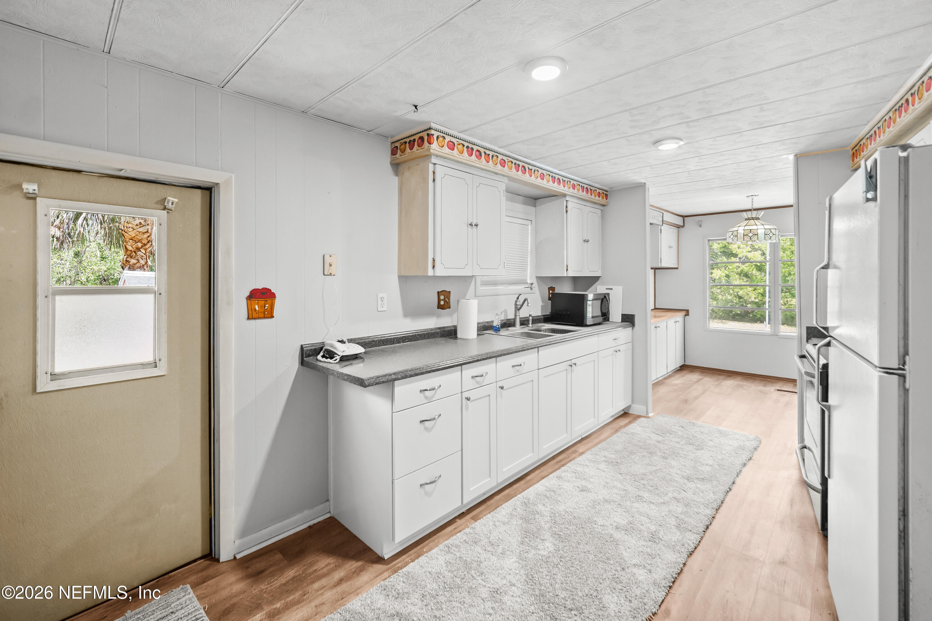 13727 Chauny Road Jacksonville, FL 32224 - Photo 22 of 42 13727ChaunyRdKitchenAngle6