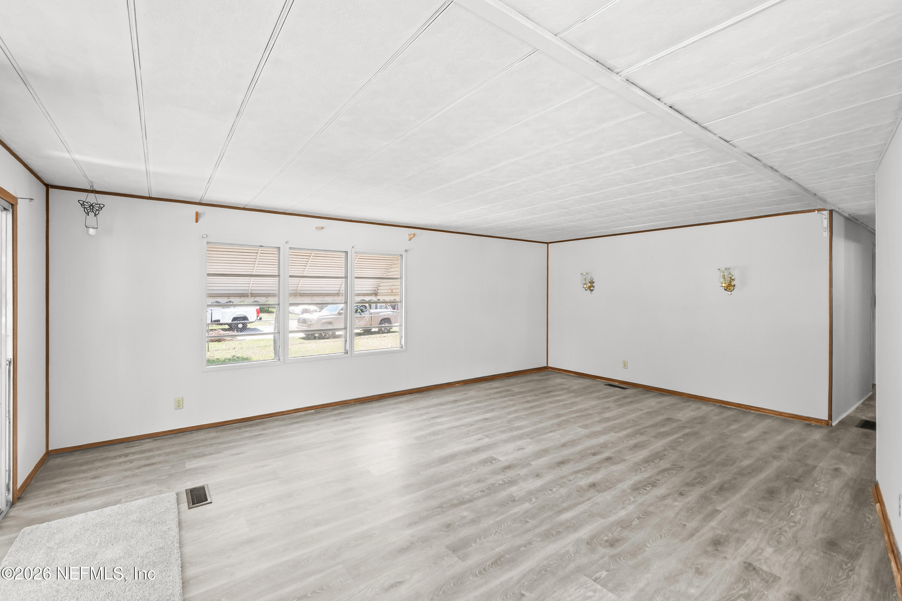 13727 Chauny Road Jacksonville, FL 32224 - Photo 27 of 42 13727ChaunyRdLivingRoomAngle1