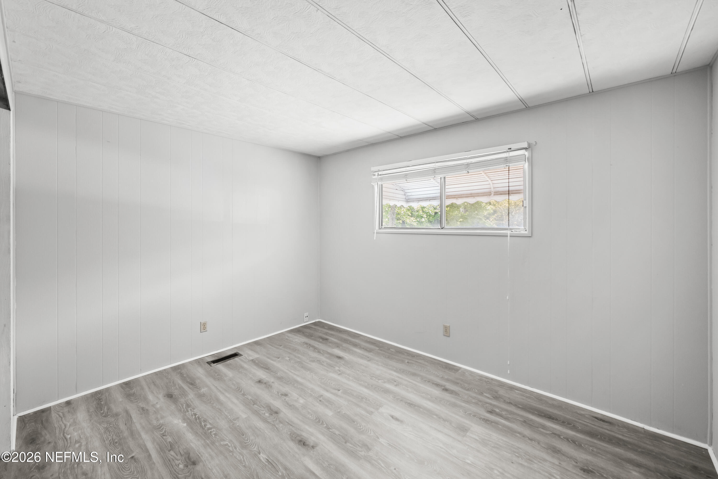 13727 Chauny Road Jacksonville, FL 32224 - Photo 30 of 42 13727ChaunyRdBedroom2Angle1