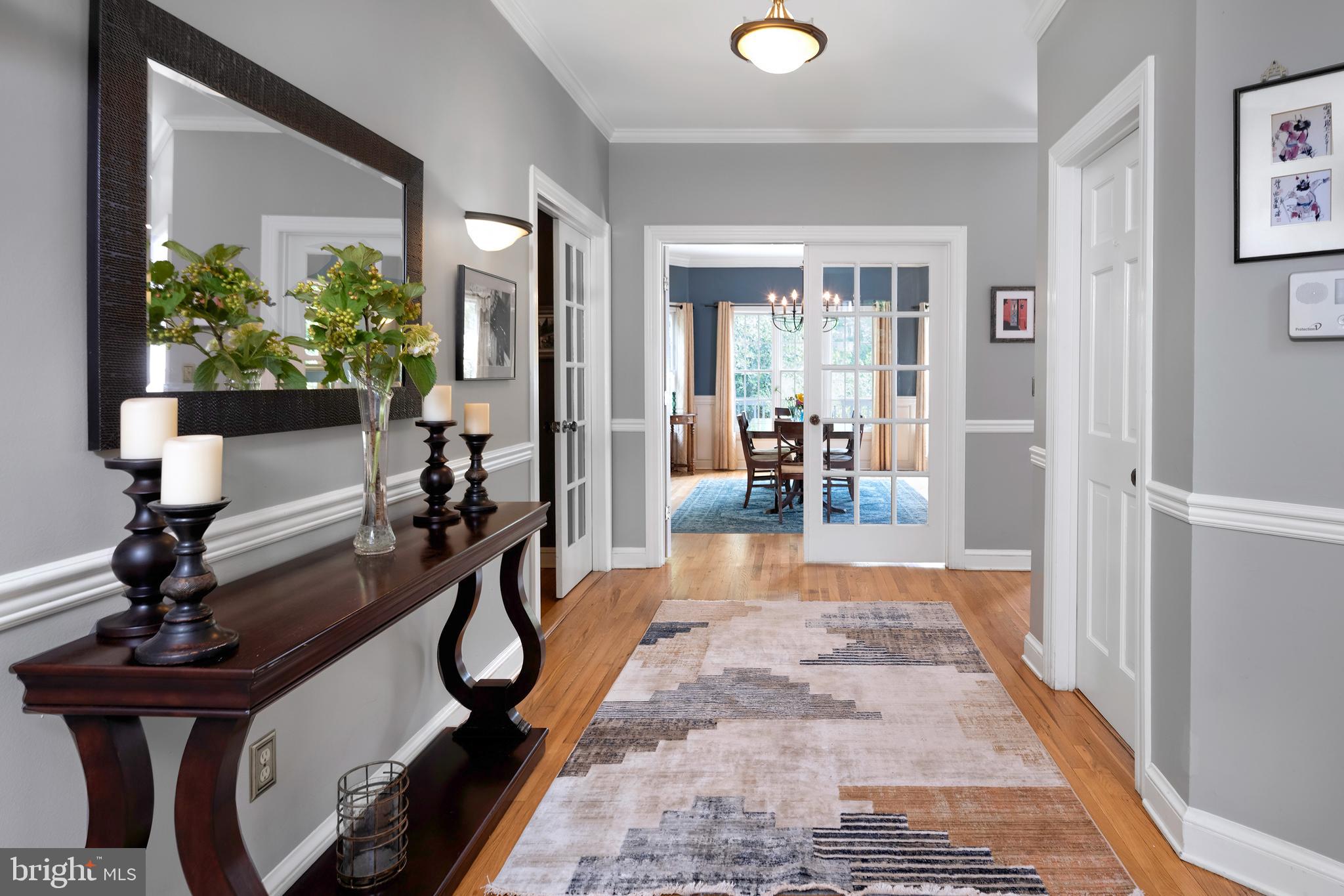 1 Michael Way Pennington, NJ 08534 - Photo 4 of 37 Entry Hall