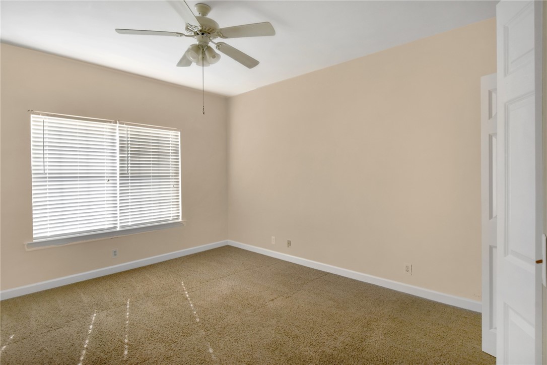 161 Huntington Circle Brunswick, GA 31525 - Photo 19 of 28 Bedroom 4