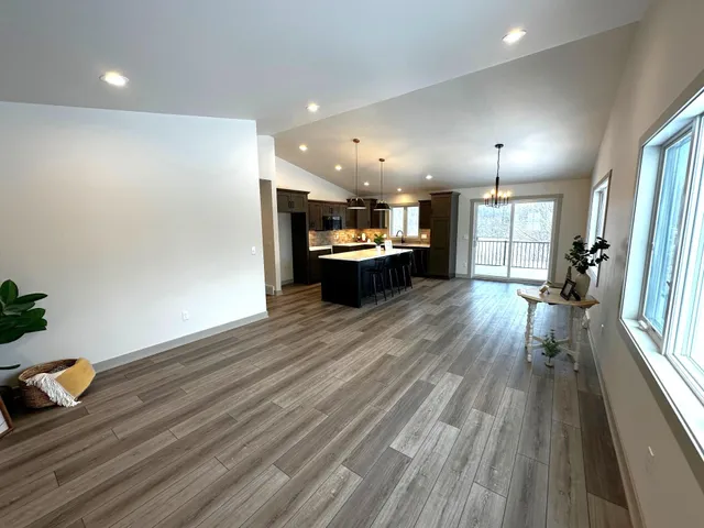 $365,900 | 116 Sunrise Court, Cedar Grove, WI 53013