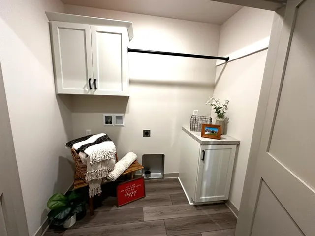 $365,900 | 116 Sunrise Court, Cedar Grove, WI 53013