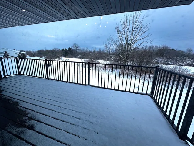 $365,900 | 116 Sunrise Court, Cedar Grove, WI 53013