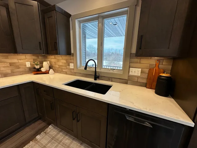 $365,900 | 116 Sunrise Court, Cedar Grove, WI 53013