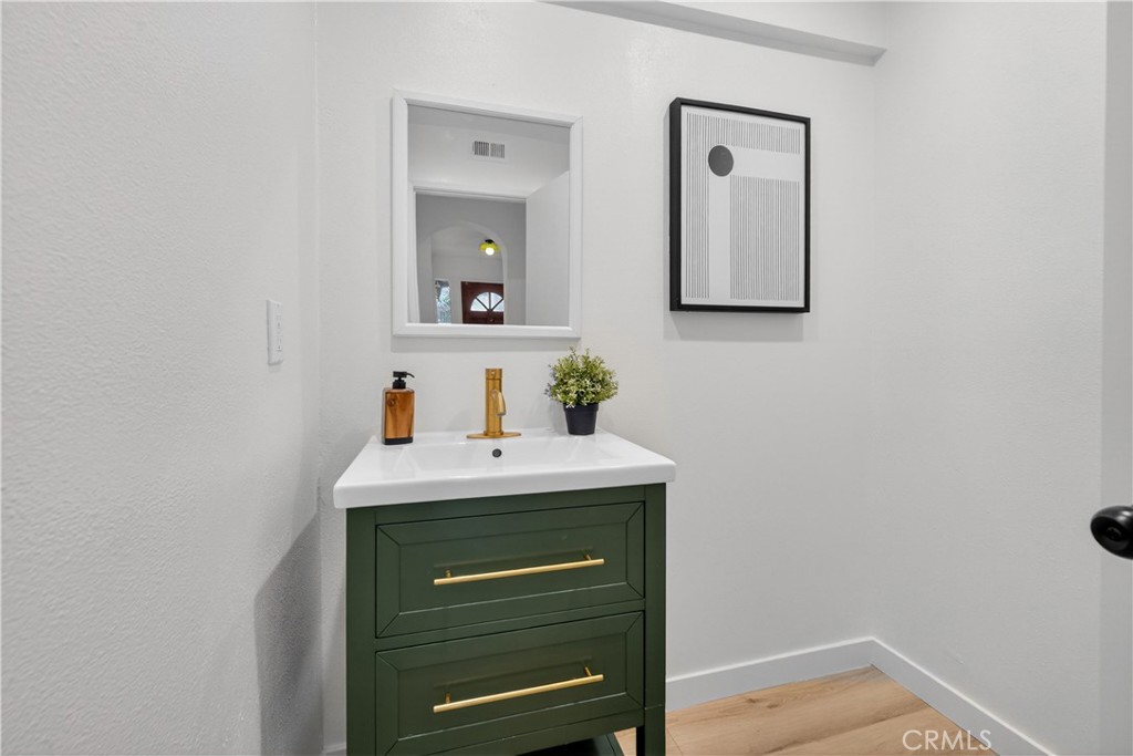 5534 Las Virgenes Road, Unit 119 Calabasas, CA 91302 - Photo 26 of 47