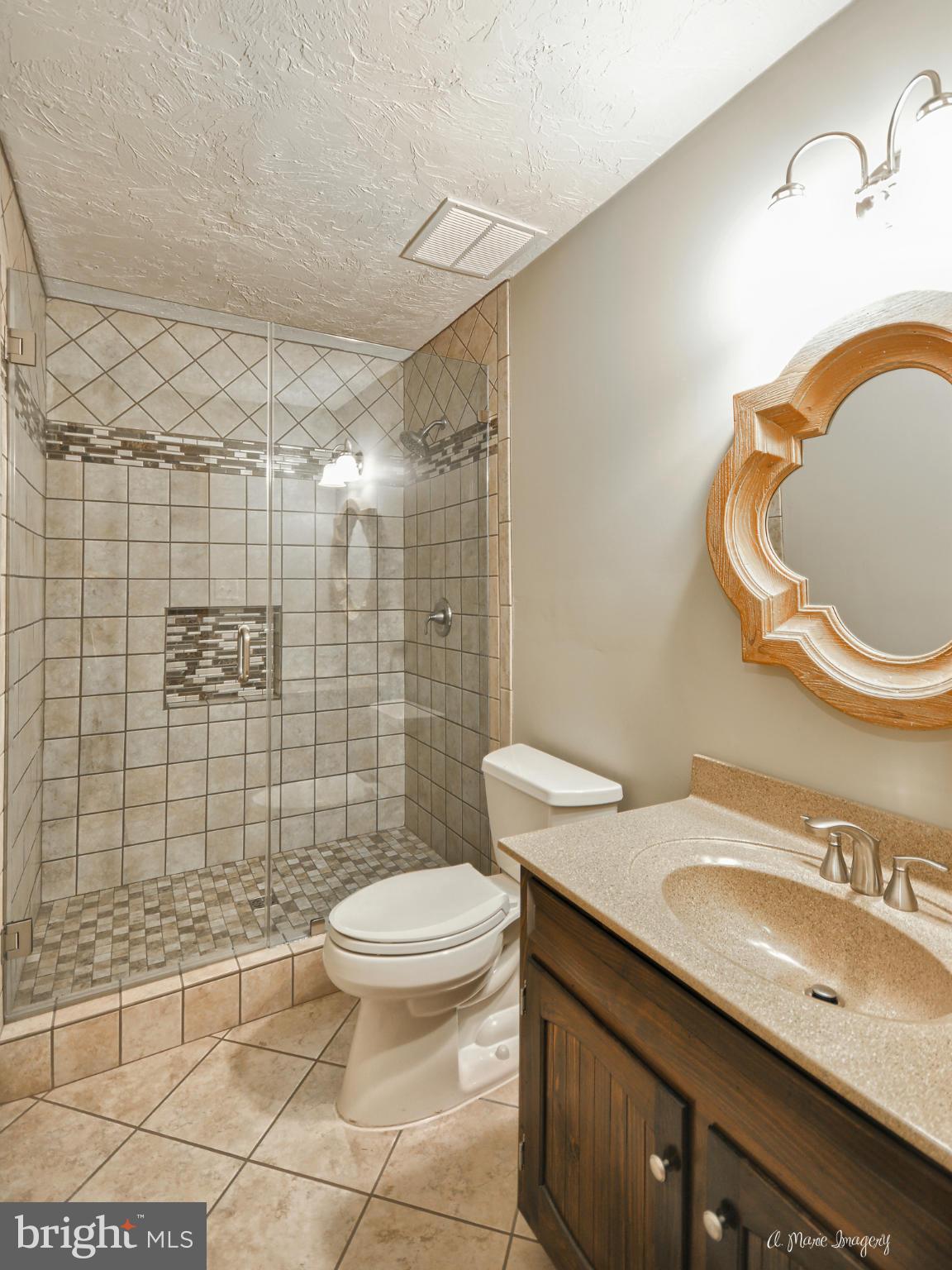 11440 Weller Road Monrovia, MD 21770 - Photo 27 of 30 Main Level Bath with Ceramic Tile
