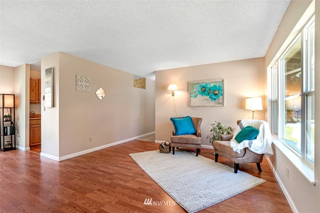19440 Southeast 267th Street Covington, WA 98042 - Photo 5 of 25