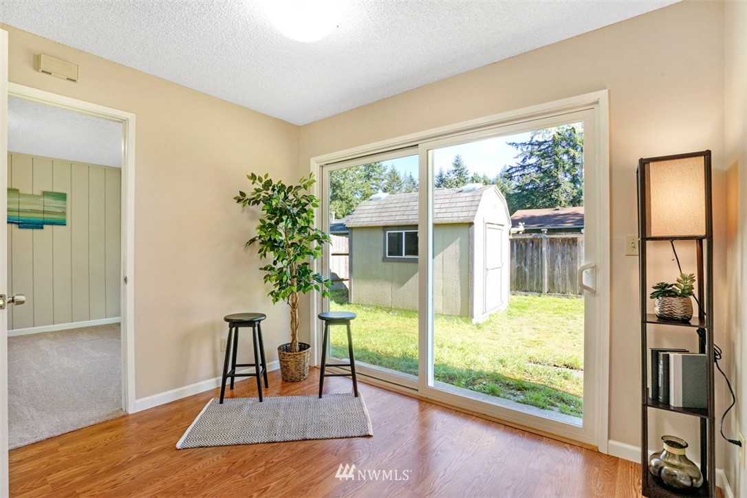 19440 Southeast 267th Street Covington, WA 98042 - Photo 7 of 25