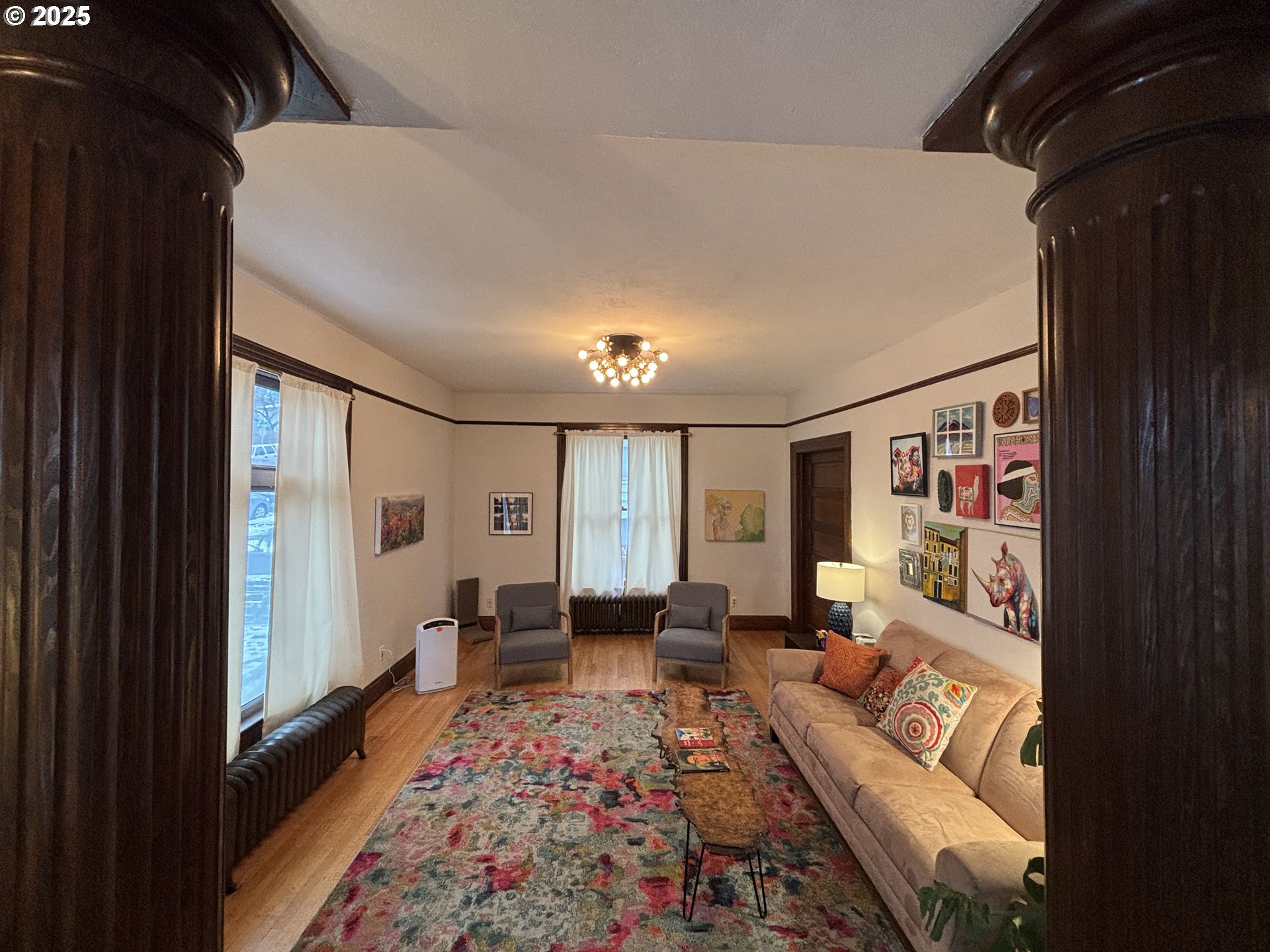 314 Northwest 4th Street Pendleton, OR 97801 - Photo 6 of 7 a living room with furniture and a rug