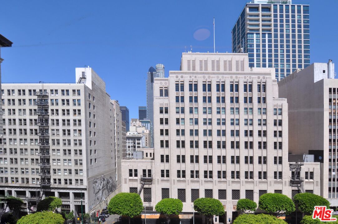 460 South Spring Street, Unit 701 Los Angeles, CA 90013 - Photo 10 of 32 a view of a building with a street