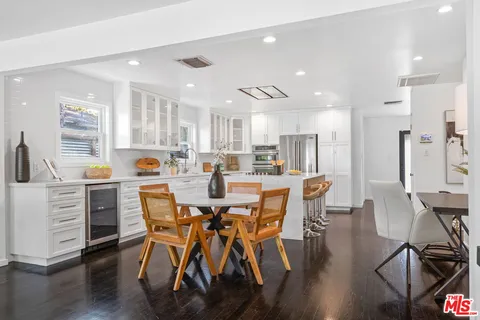 $1,595,000 | 4460 Stansbury Avenue, Sherman Oaks, CA 91423