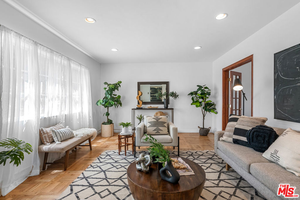 5193 Village Los Angeles Ca  