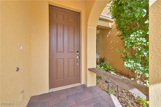 view of backyard with potted plant