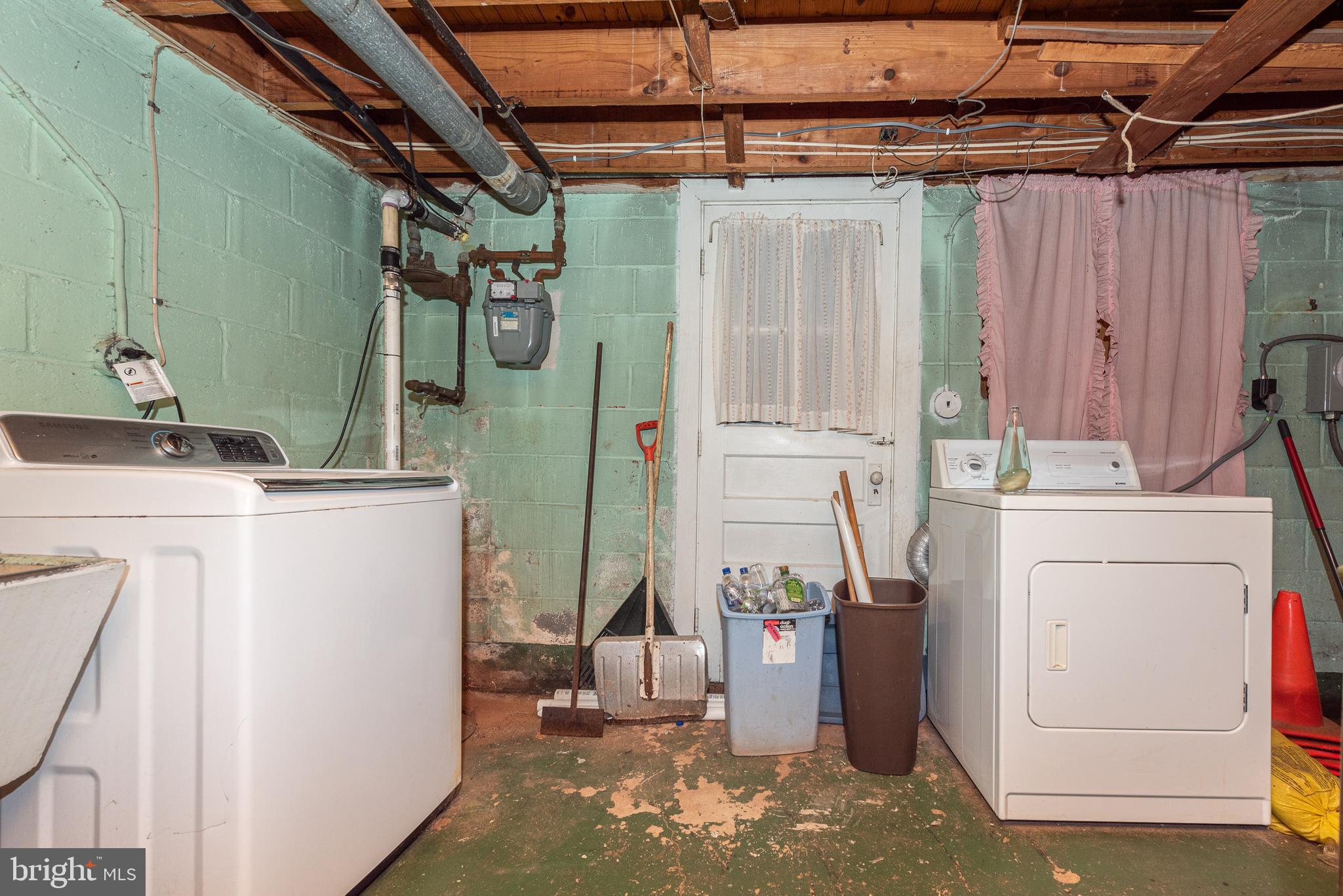 2721 Norland Road Baltimore, MD 21230 - Photo 22 of 28 Laundry