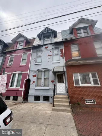 $140,000 | 302 South 10th Street, Reading, PA 19602