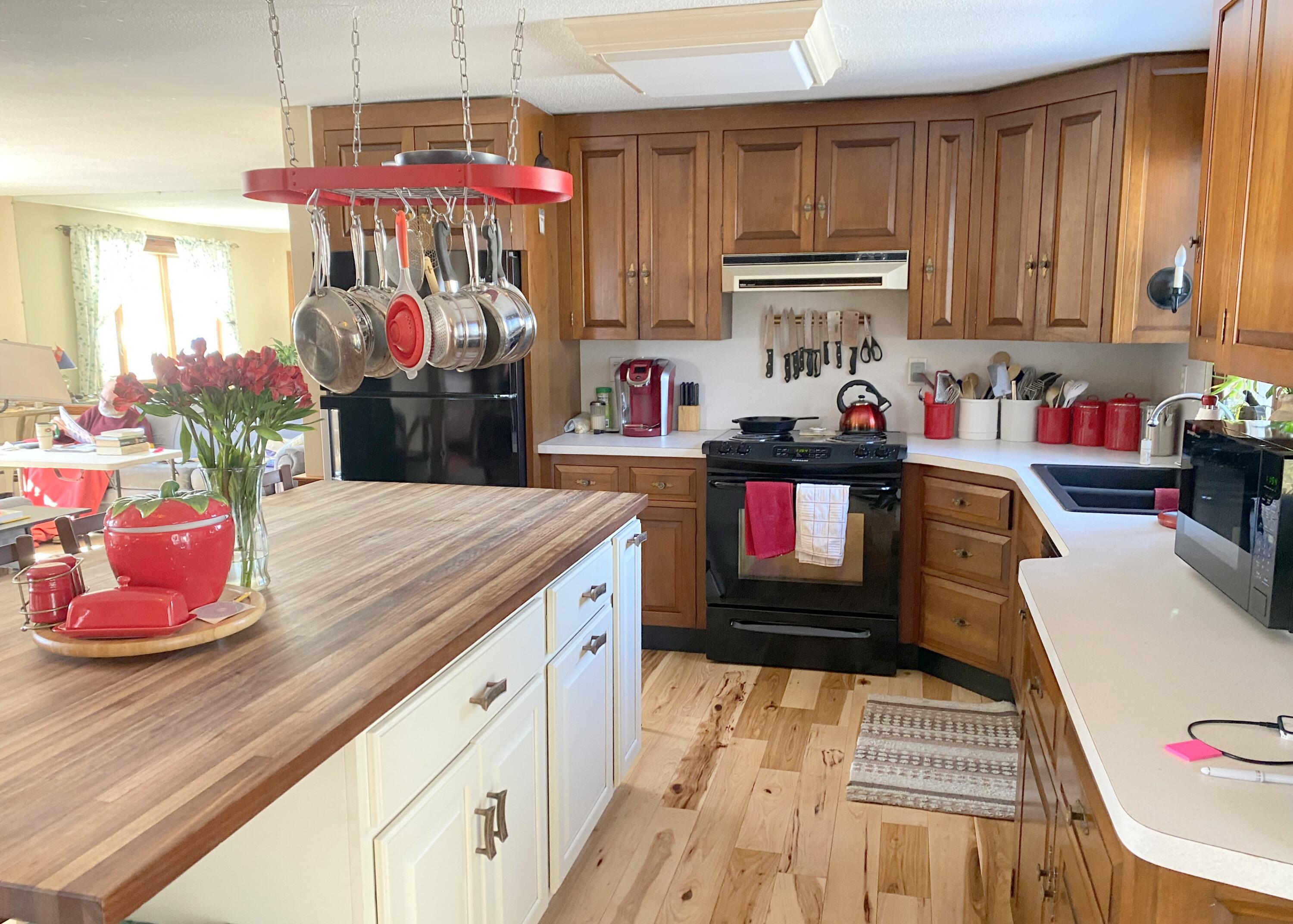 19 Wells Highlands Wells, ME 04090 - Photo 4 of 25 Kitchen