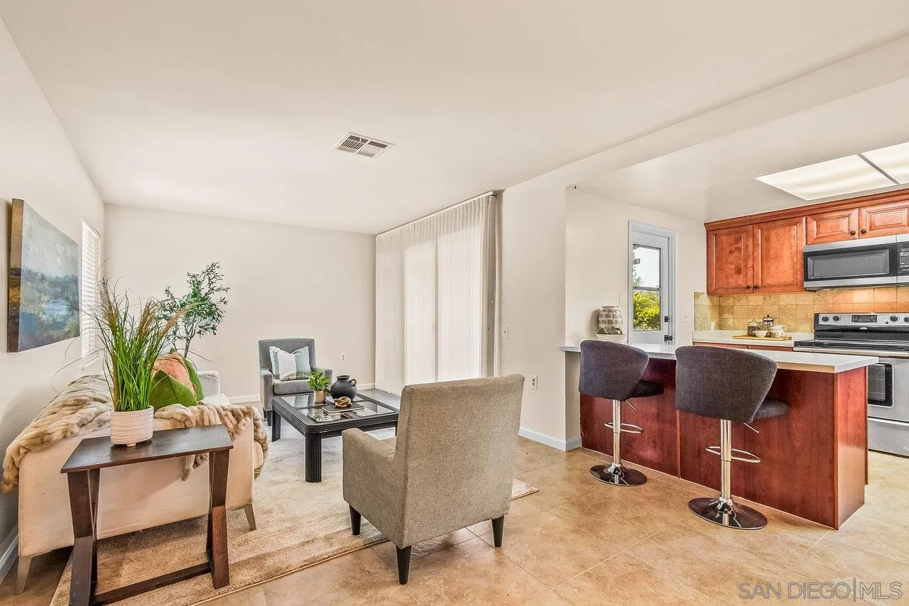 11944 Callado Road San Diego, CA 92128 - Photo 10 of 41