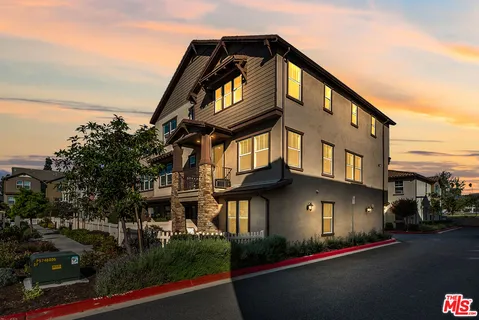 $645,000 | 553 Grapefruit Lane, Fillmore, CA 93015