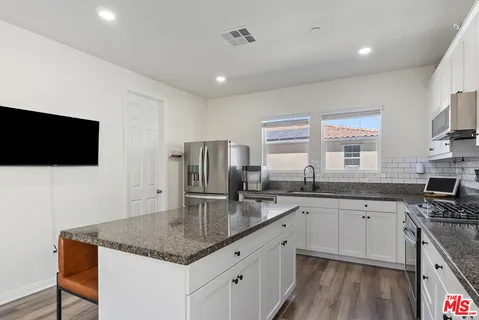 $645,000 | 553 Grapefruit Lane, Fillmore, CA 93015