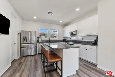 $645,000 | 553 Grapefruit Lane, Fillmore, CA 93015