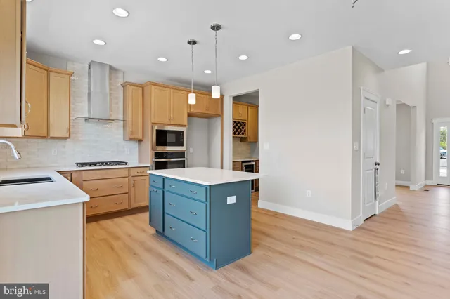 $679,900 | 1010 Edorma Court, Harrisburg, PA 17112