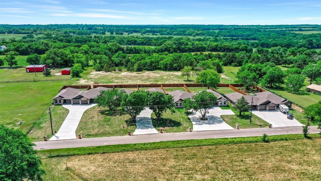 619 North Friendship Road Sherman, TX 75092 - Photo 2 of 40