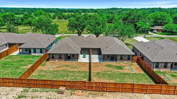 $1,850 | 619 North Friendship Road, Sherman, TX 75092