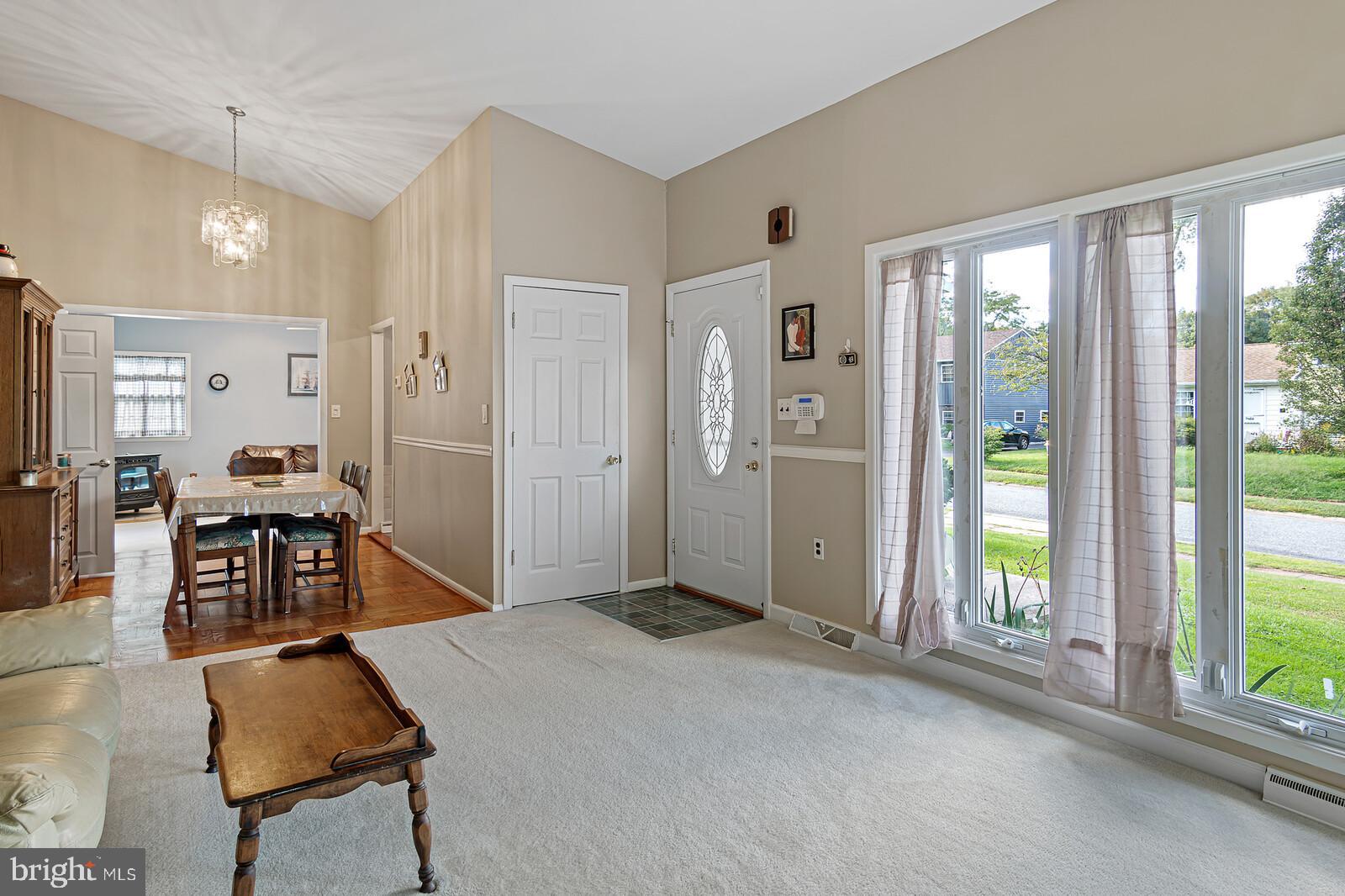 33 Miles Road Claymont, DE 19703 - Photo 11 of 27 Living Room