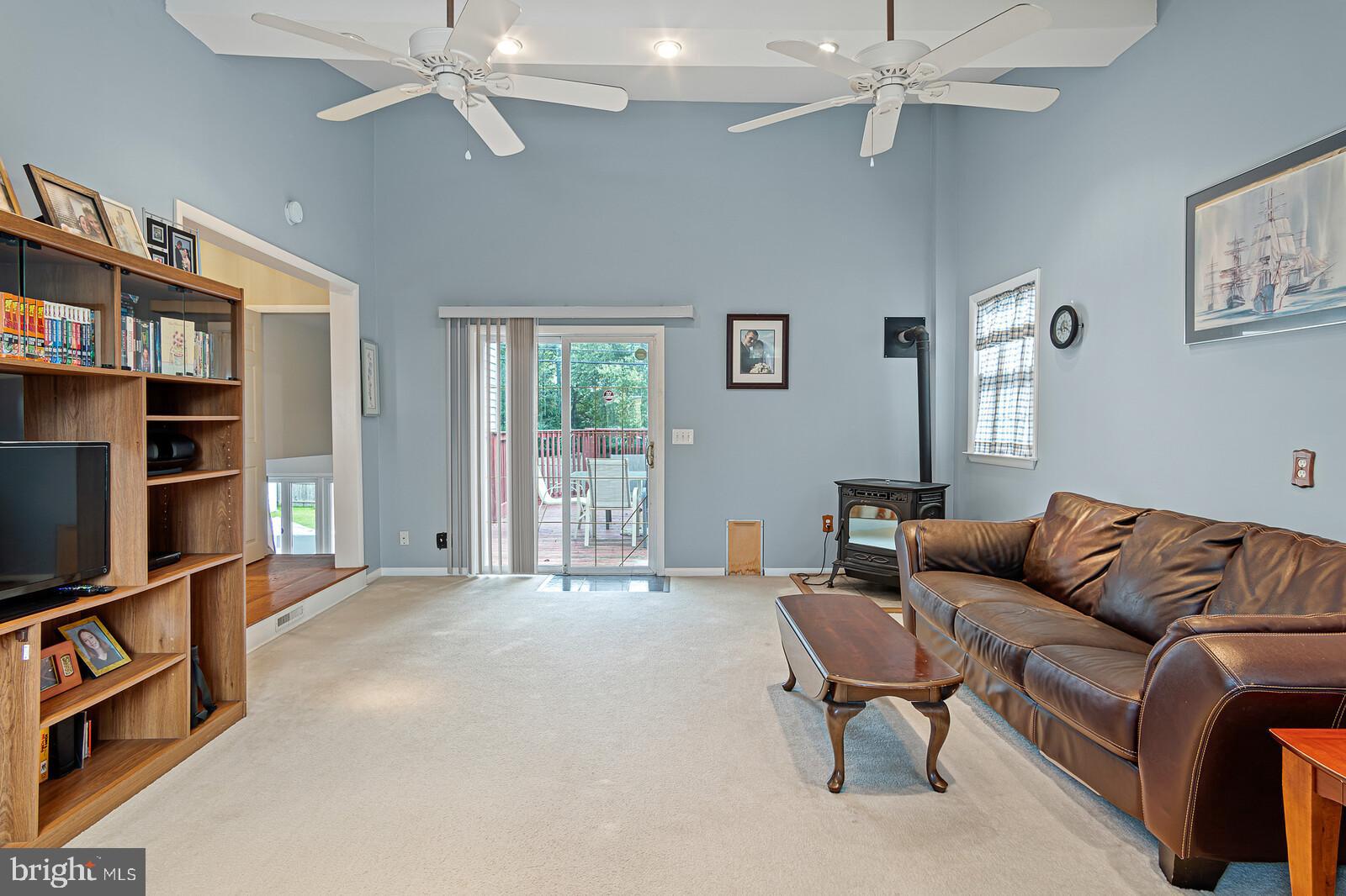 33 Miles Road Claymont, DE 19703 - Photo 3 of 27 Main Level Family Room (addition)