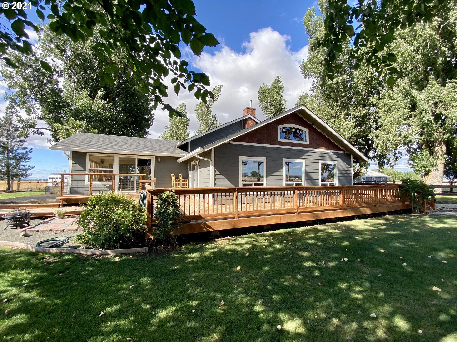 28831 Meadowview Road Junction City, OR 97448 - Photo 1 of 32 Gallery Image 1