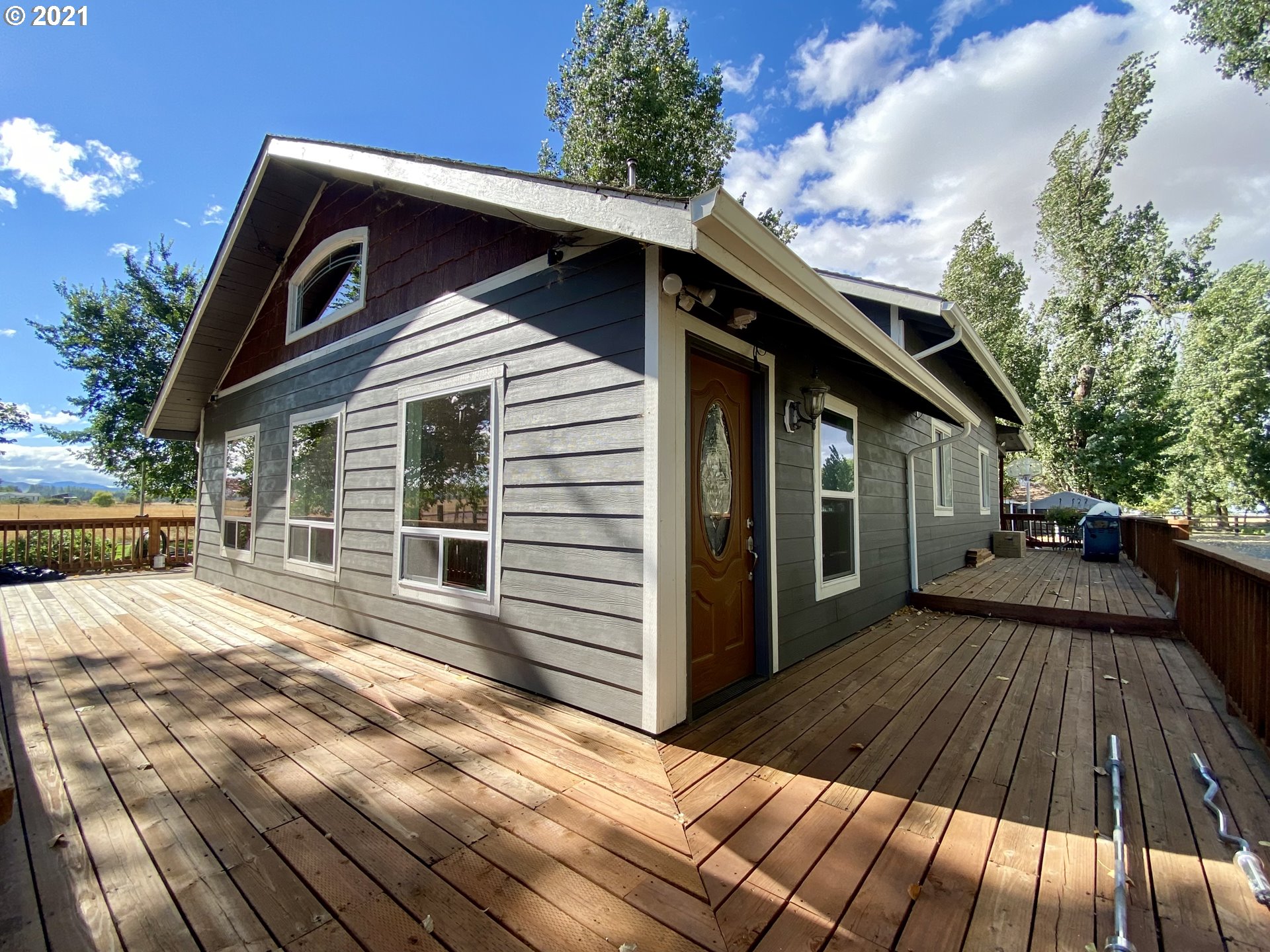 28831 Meadowview Road Junction City, OR 97448 - Photo 3 of 32 Gallery Image 3