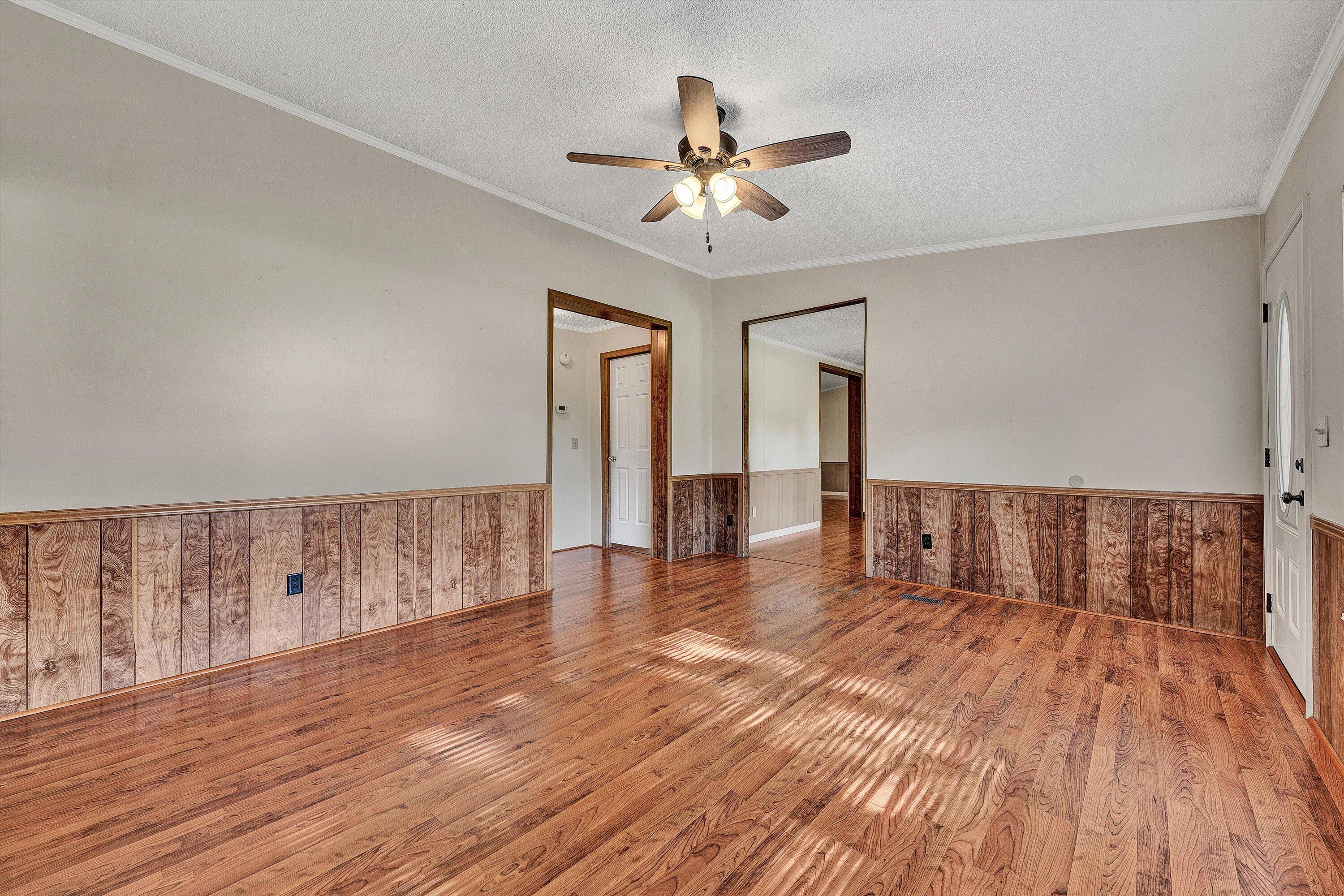 8755 Rocky Ford Road Moneta, VA 24121 - Photo 8 of 37 06-DSC04843