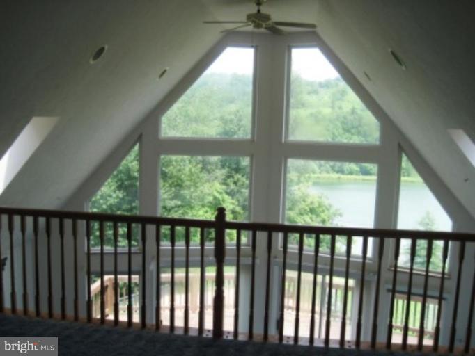 11 Creek Road Front Royal, VA 22630 - Photo 3 of 4 Loft