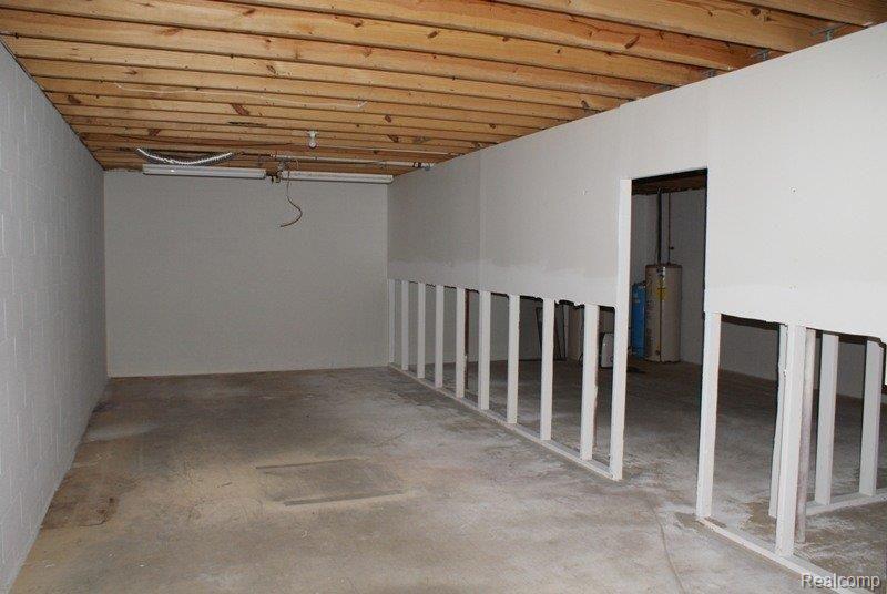 5251 Laur Road North Branch, MI 48461 - Photo 18 of 23 DSC01557.JPG