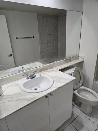 $2,875 | 2775 Northeast Ne 187th Street, Unit 323, Aventura, FL 33180