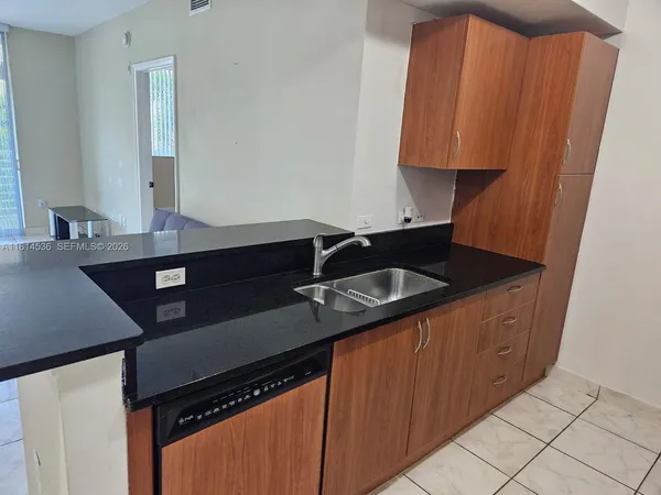 $2,875 | 2775 Northeast Ne 187th Street, Unit 323, Aventura, FL 33180