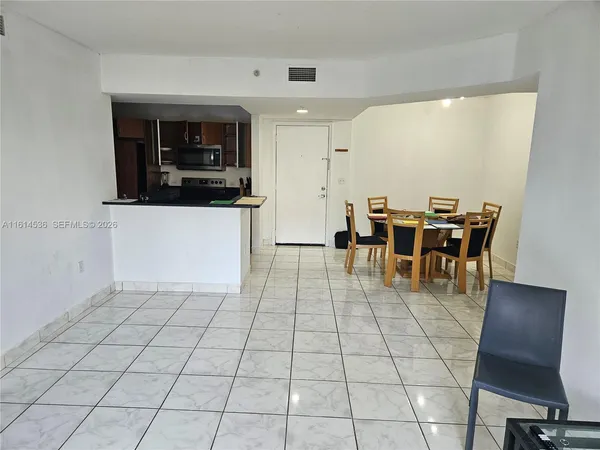 $2,875 | 2775 Northeast Ne 187th Street, Unit 323, Aventura, FL 33180