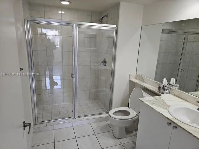$2,900 | 2775 Northeast Ne 187th Street, Unit 323, Aventura, FL 33180
