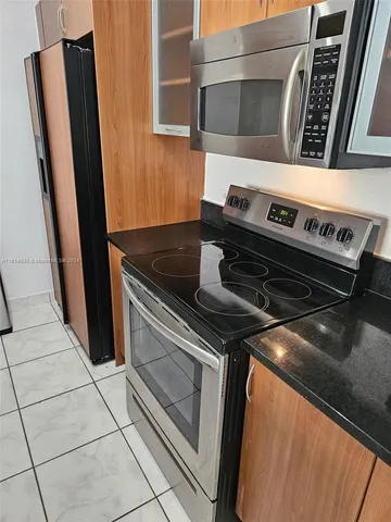 $2,950 | 2775 Northeast Ne 187th Street, Unit 323, Aventura, FL 33180