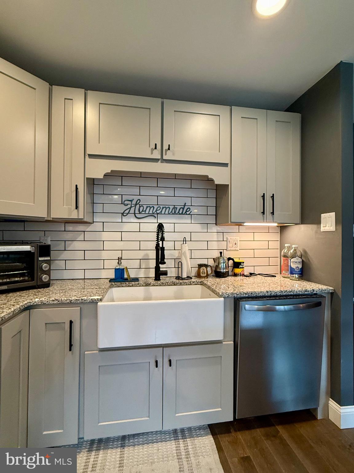 12820 Elnora Road Philadelphia, PA 19154 - Photo 16 of 31 Charming kitchen with modern flair.