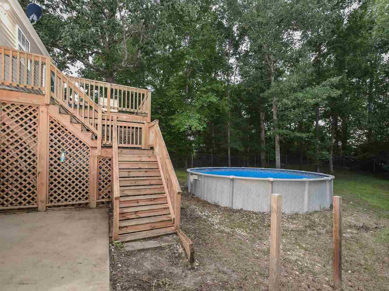 5805 Chatmoss Drive Raleigh, NC 27610 - Photo 5 of 25 Patio/Deck