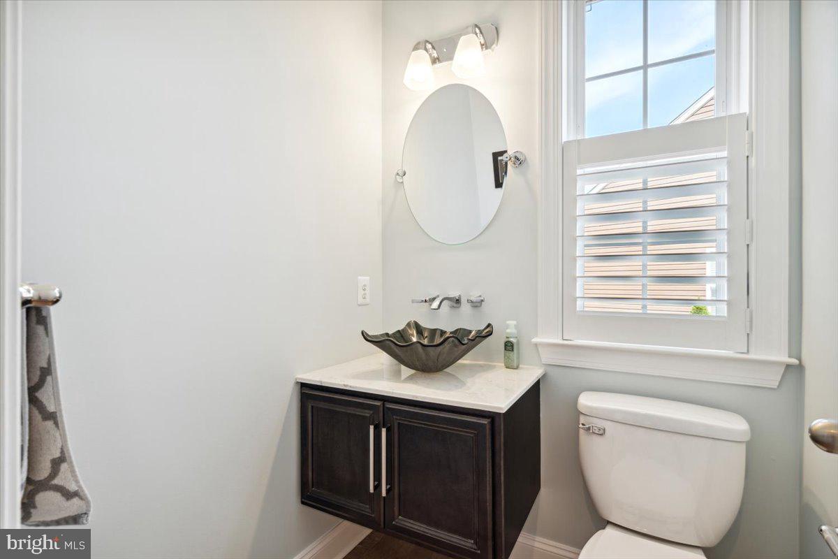 7024 Fox Chase Road New Market, MD 21774 - Photo 9 of 57 Half bath on the main level.