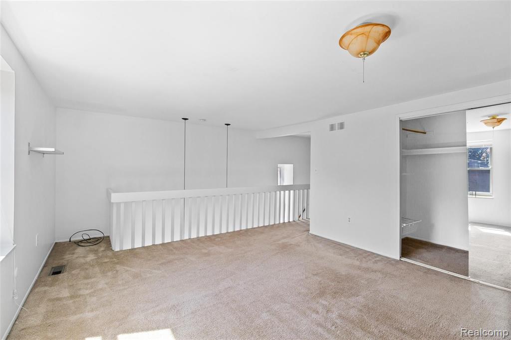 5055 Crooks Road, Unit 15 Royal Oak, MI 48073 - Photo 20 of 22